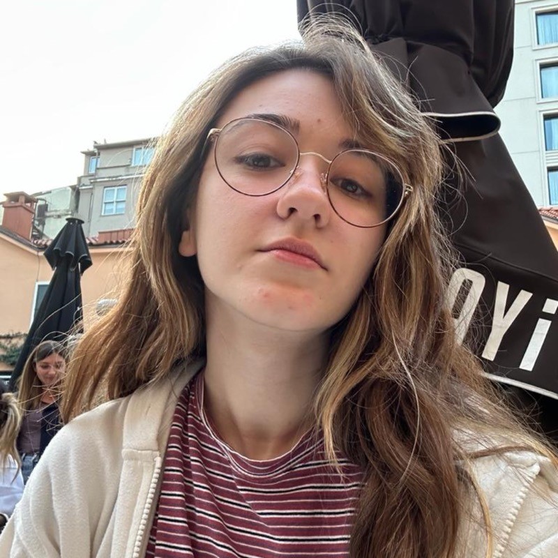 Büsra Asan